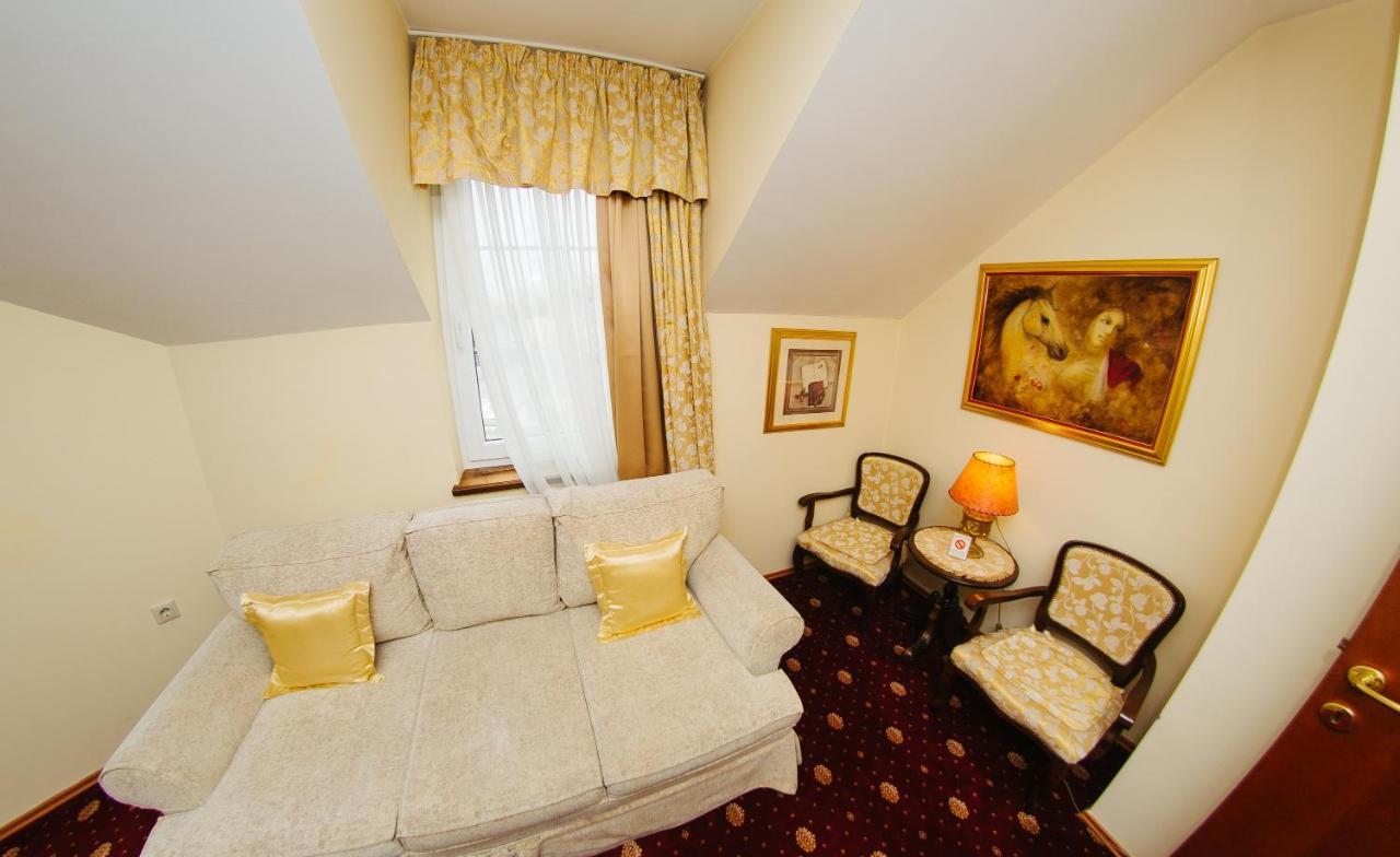 Garni Hotel Andric Сомбор Экстерьер фото